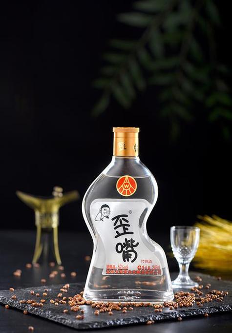 五粮歪嘴小酒,浓香绵柔超好喝!